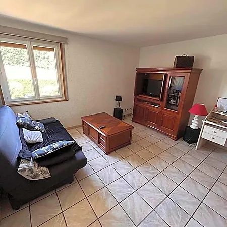 فندق Des Arrys Bas-en-Basset